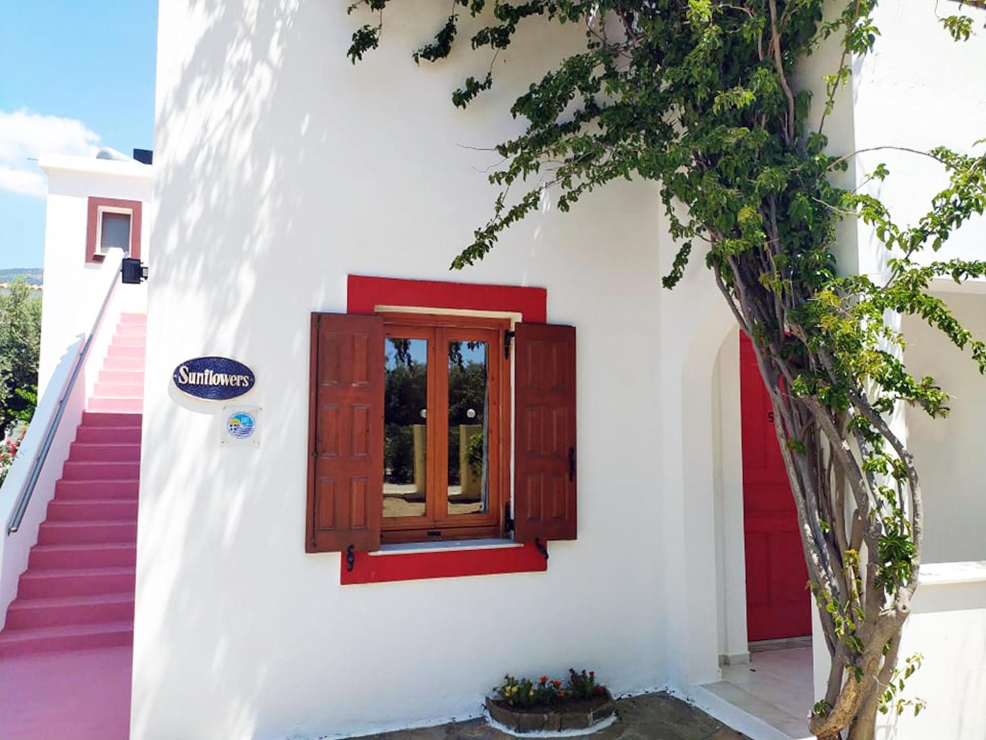 ماراثوكابوسْ Sunflowers Apartments الغرفة الصورة